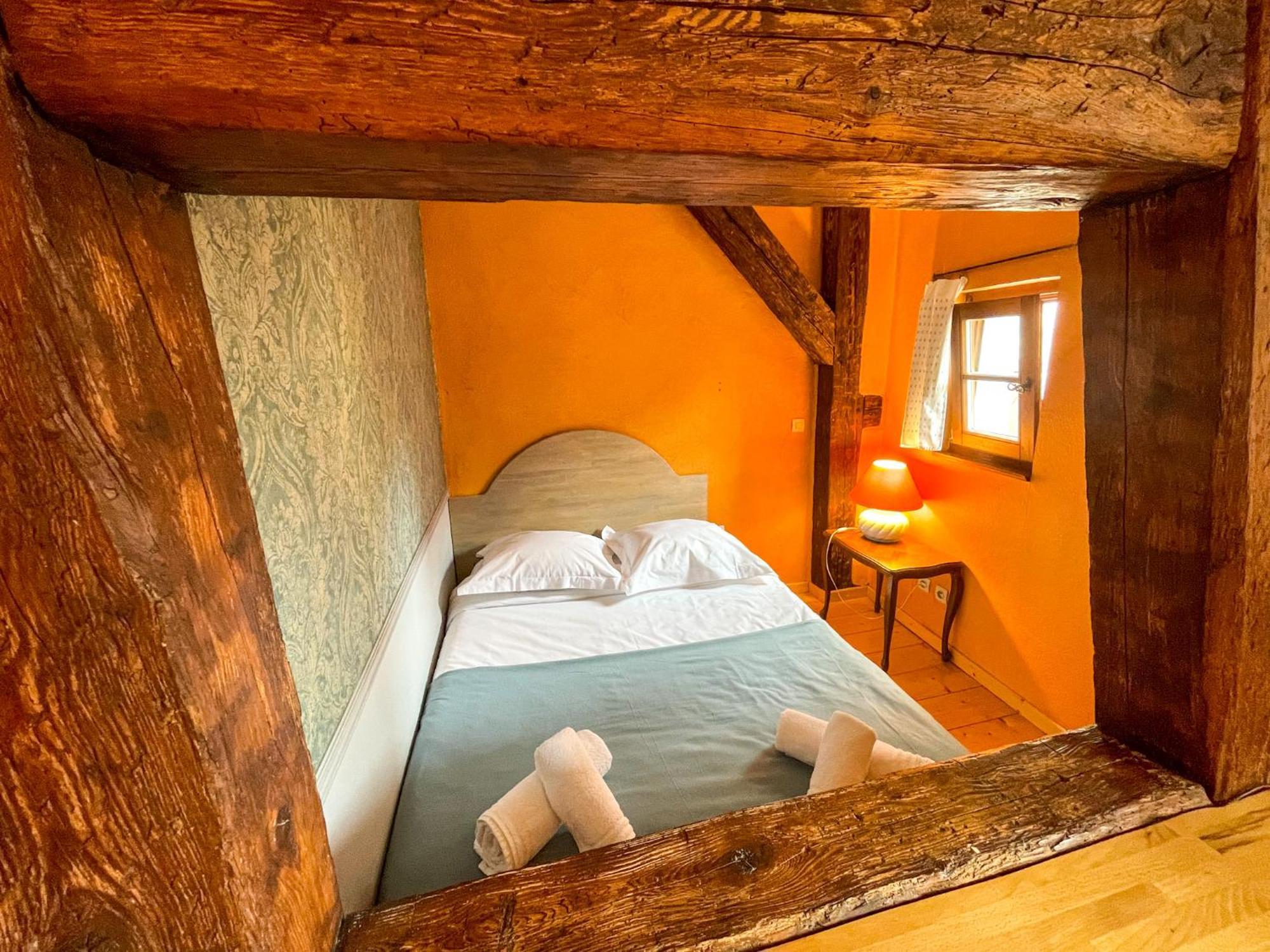 La Maison Bleue - Historic House In The Heart Of Riquewihr Exterior photo