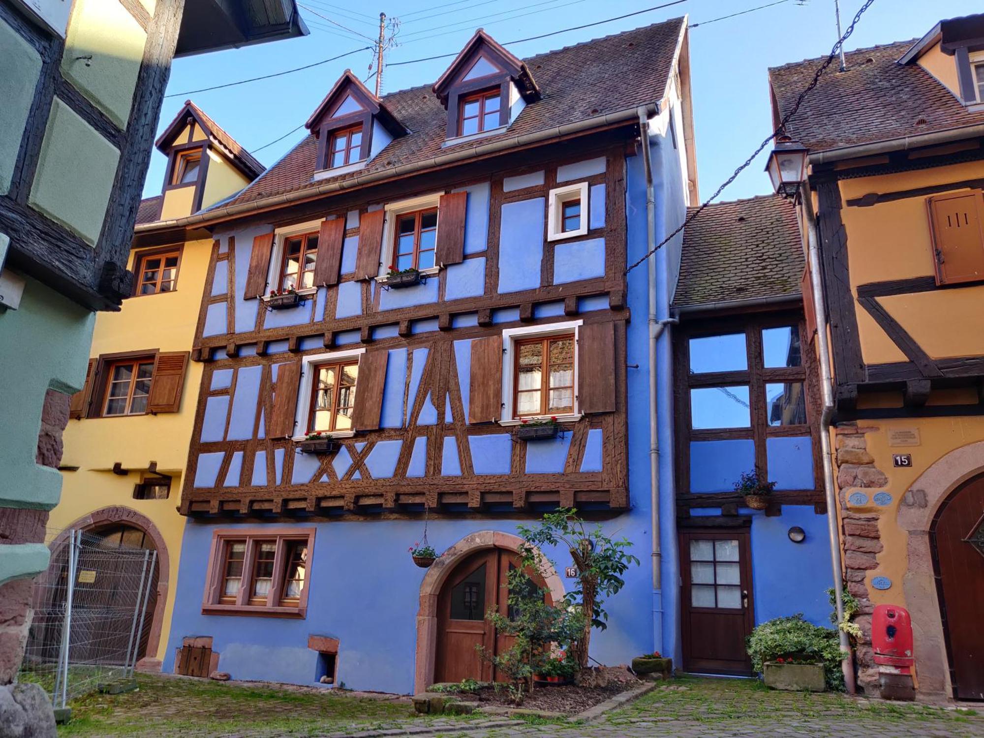 La Maison Bleue - Historic House In The Heart Of Riquewihr Exterior photo